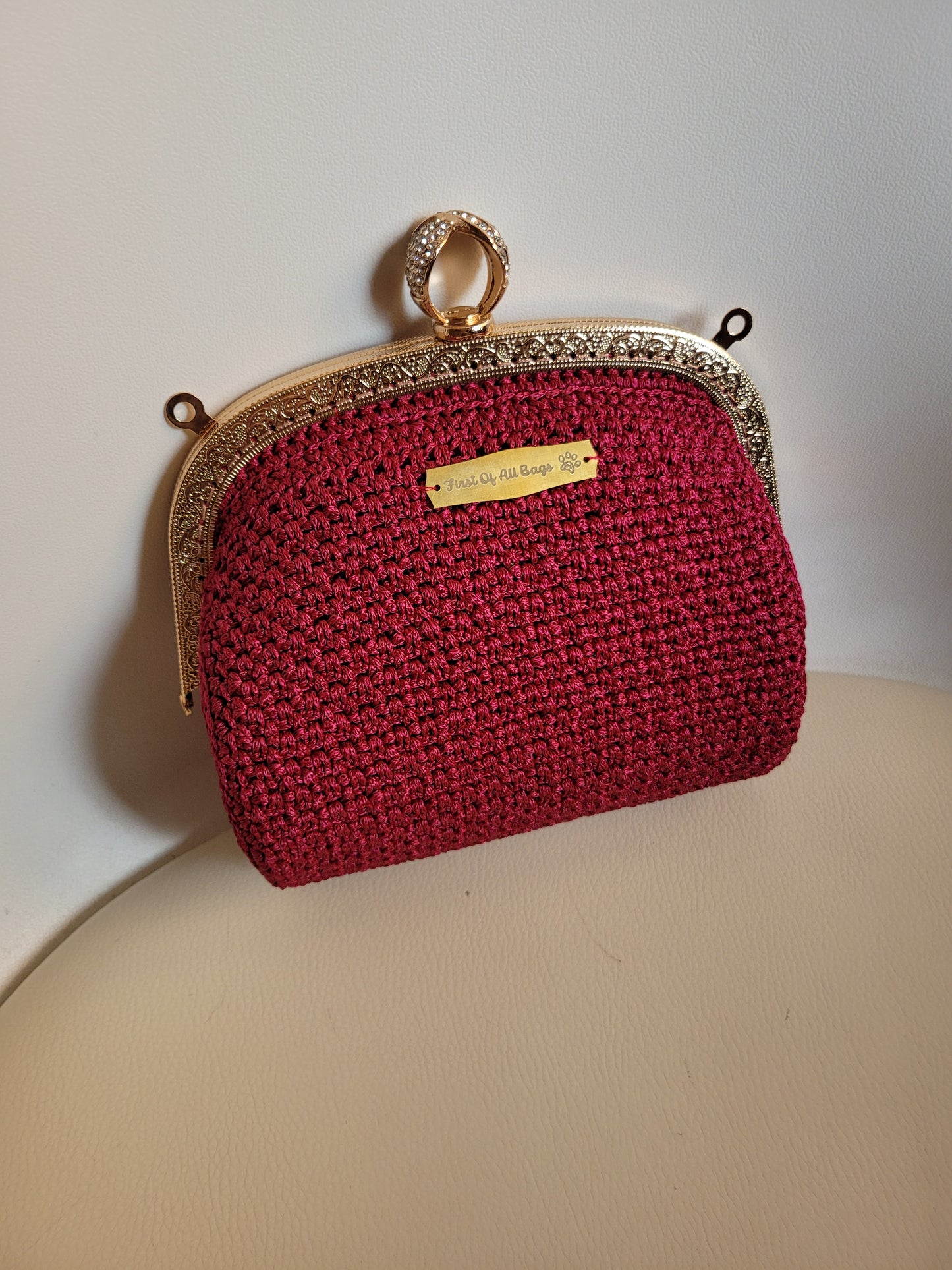 Pochette luxury ring