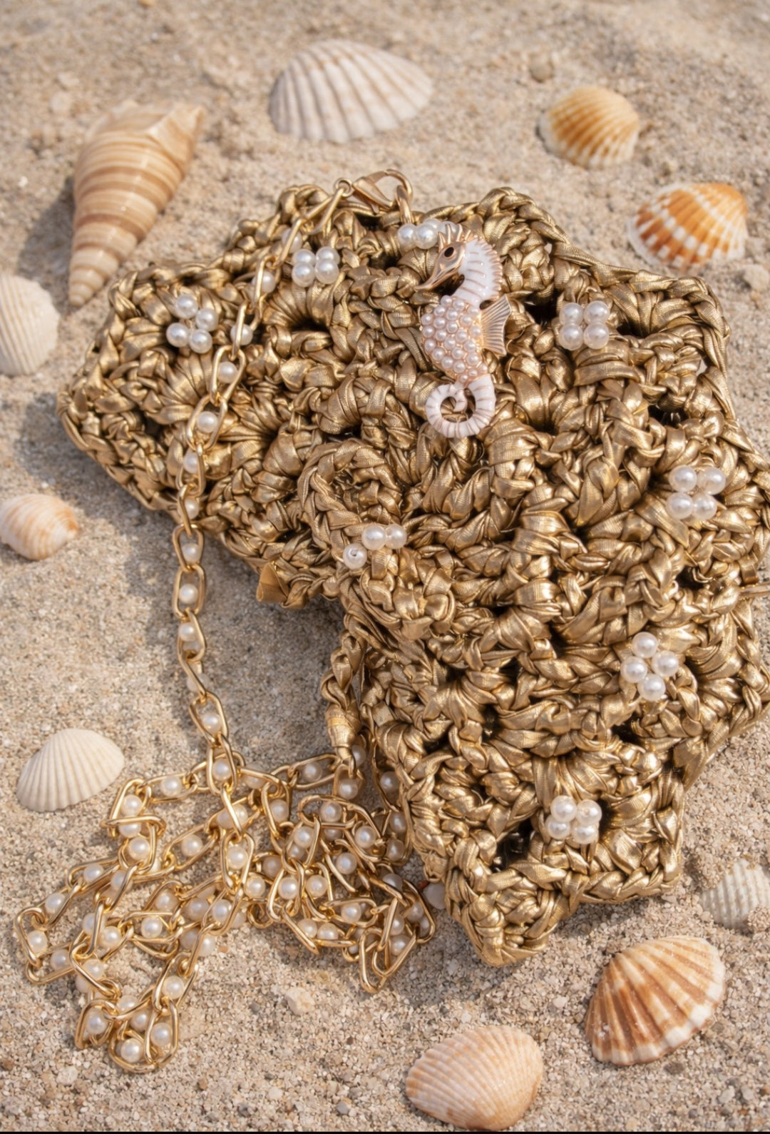 Mini gold shell