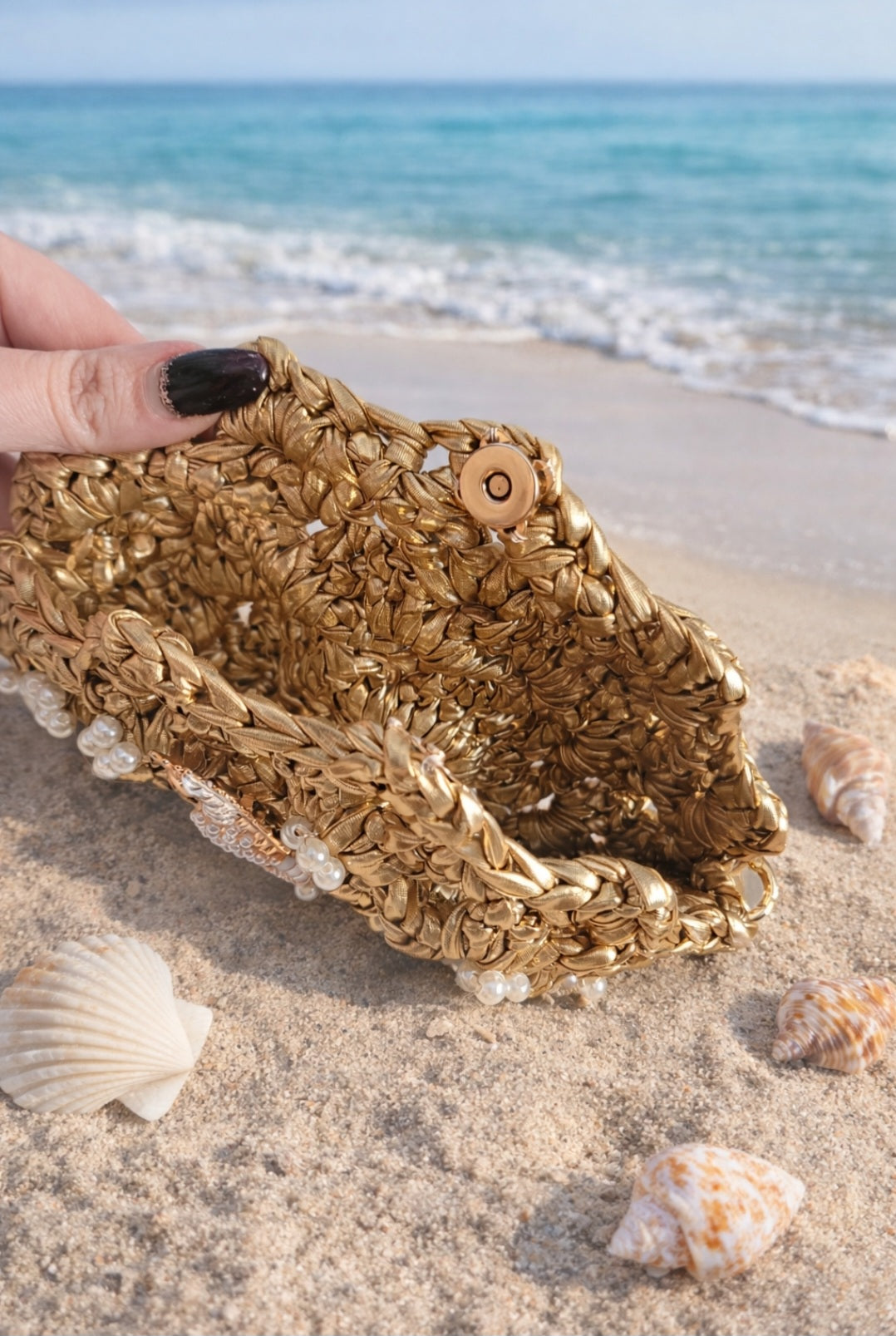 Mini gold shell