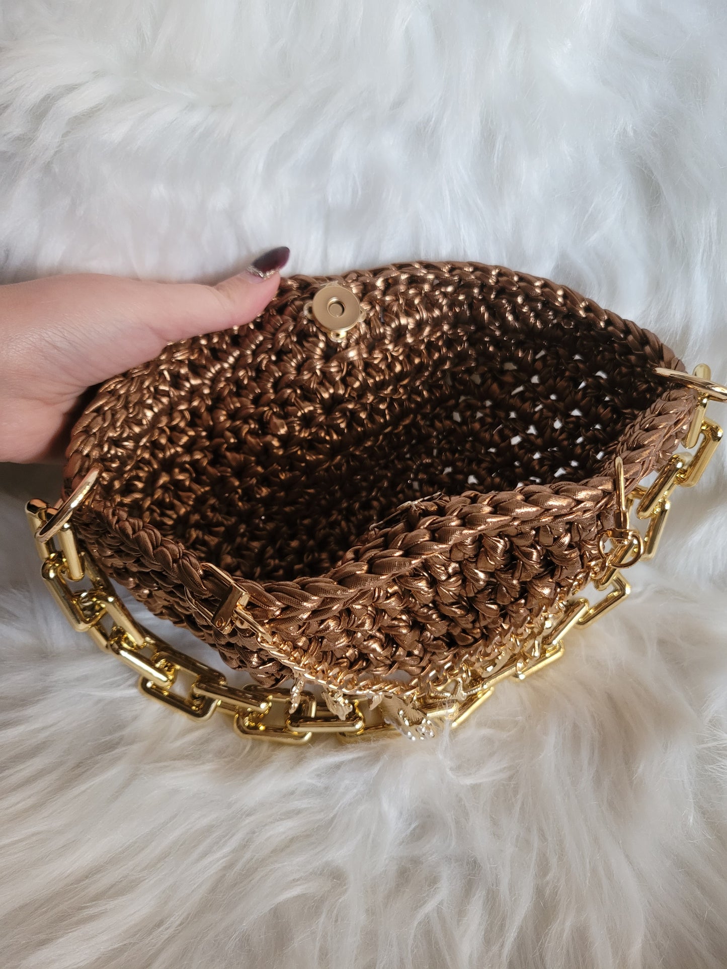 Bronze shell